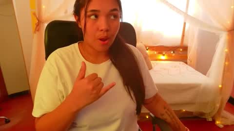 Snapshot of loreaniss chatting on March 21, 2026, 8:23 pm loreanis online show from March 21, 2026, 8:23 pm