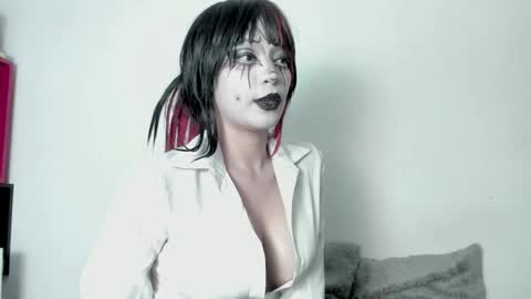 Lore Depp online show from March 4, 2026, 8:20 am