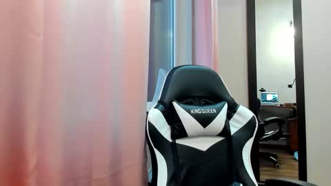 Lorelea cute online show from January 13, 2025, 1:39 pm