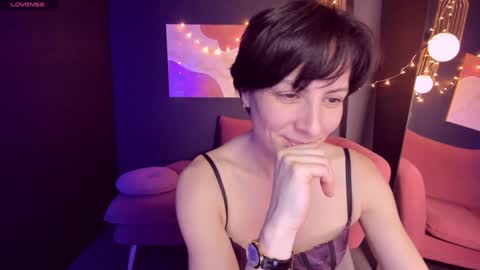 Loren online show from January 18, 2025, 5:04 pm