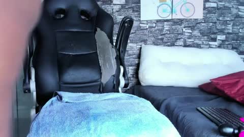 Ashley Cotez online show from April 10, 2026, 3:12 am