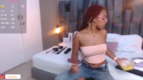 Lorena Vieira  online show from December 30, 2024, 9:40 pm