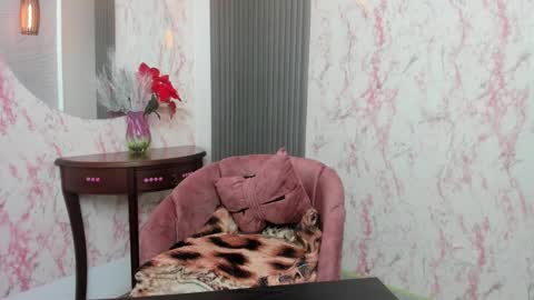 lorena_watson online show from December 31, 2024, 5:44 am