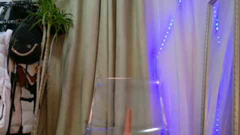 Amelia online show from March 10, 2025, 11:16 pm