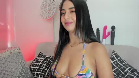 L O R E N online show from January 31, 2025, 1:45 pm