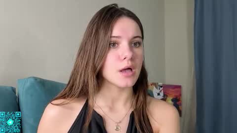 Chloe for Fan BlackHole online show from October 28, 2025, 6:10 pm