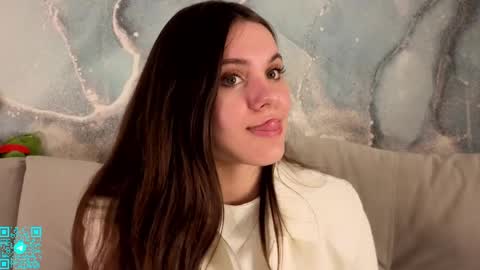 Snapshot of lorettadunnelli chatting on April 28, 2026, 6:35 pm Chloe for Fan BlackHole online show from April 28, 2026, 6:35 pm