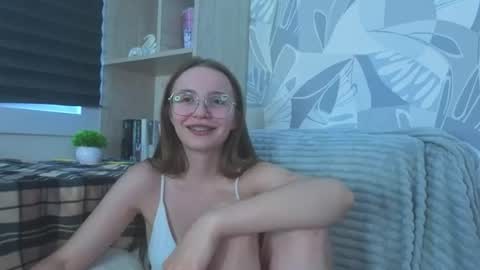 Snapshot of lorettedarsi chatting on July 5, 2026, 4:19 am lorettedarsi online show from July 5, 2026, 4:19 am