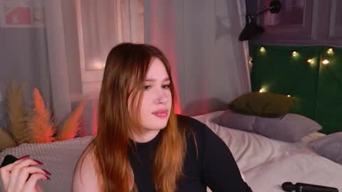 Lori online show from September 19, 2025, 7:14 pm