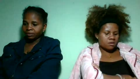 lorienne98 online show from June 14, 2026, 2:24 am
