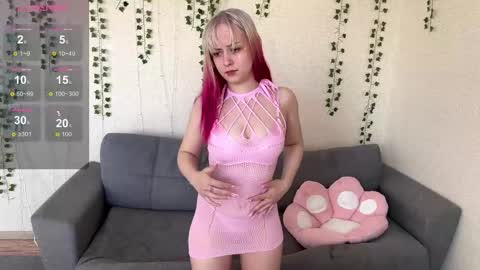 lorilorilorilori online show from September 21, 2025, 7:10 am