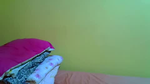 lorr982567 online show from March 7, 2026, 10:45 am