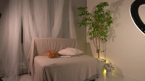 Snapshot of lorrie_love_story chatting on November 24, 2025, 11:21 am Lorrie online show from November 24, 2025, 11:21 am