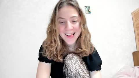 Snapshot of lost_moon chatting on January 16, 2026, 8:35 pm lost_moon online show from January 16, 2026, 8:35 pm