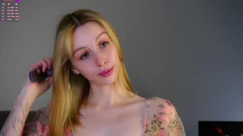 Snapshot of lost_mymind chatting on May 24, 2026, 1:43 am Jess online show from May 24, 2026, 1:43 am