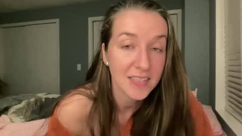 lothlori online show from March 10, 2026, 2:27 am