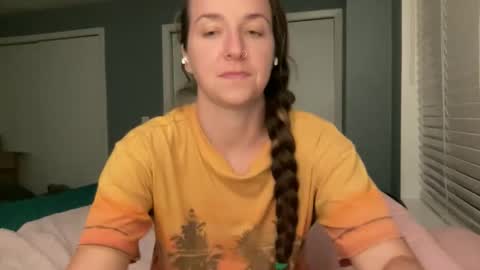 lothlori online show from April 24, 2026, 12:24 am