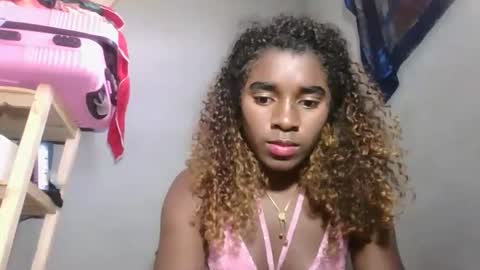 louane98 online show from February 8, 2026, 6:17 am