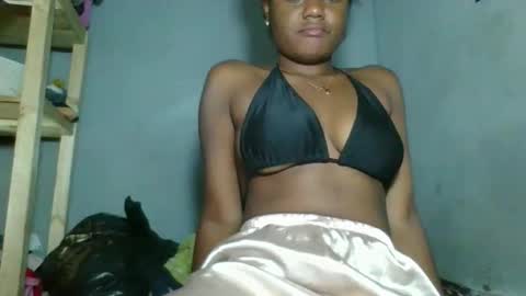 louane98 online show from February 25, 2026, 4:27 pm