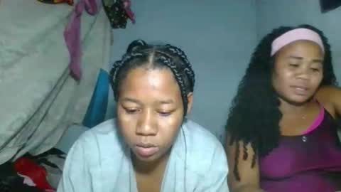 louane98 online show from March 12, 2026, 8:04 pm