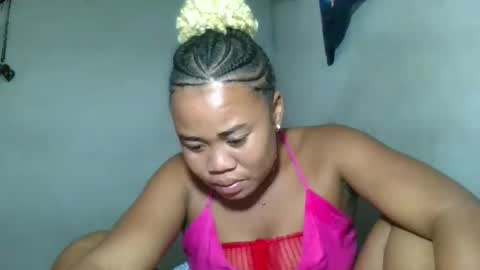 louane98 online show from March 18, 2026, 8:17 am