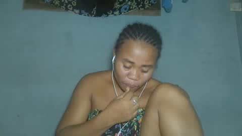 louane98 online show from April 18, 2026, 11:38 pm