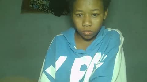 louane98 online show from April 21, 2026, 2:51 am