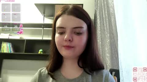 Snapshot of loudeguise chatting on May 28, 2026, 2:03 pm Esma online show from May 28, 2026, 2:03 pm