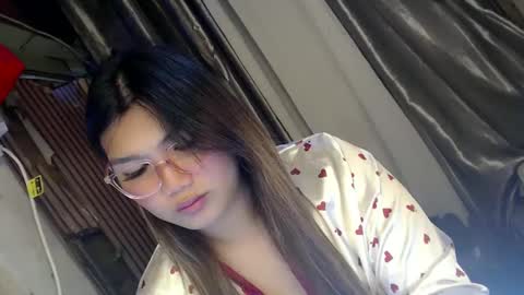 Sweet   online show from March 11, 2025, 2:10 am