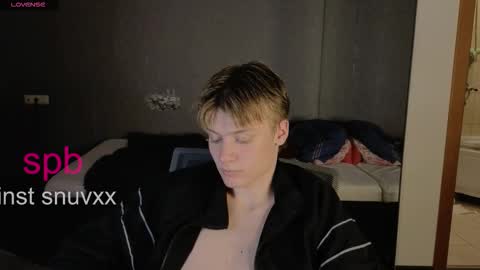 Snapshot of louie_evans chatting on October 3, 2025, 3:36 am louie_evans online show from October 3, 2025, 3:36 am