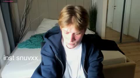 Snapshot of louie_evans chatting on November 2, 2025, 8:22 pm louie_evans online show from November 2, 2025, 8:22 pm