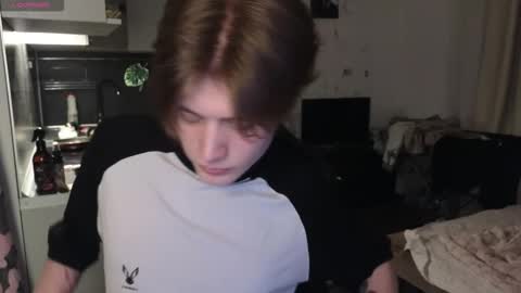 Snapshot of louie_evans chatting on March 2, 2026, 7:10 pm louie_evans online show from March 2, 2026, 7:10 pm