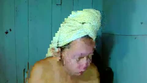 Snapshot of louie_sexy chatting on May 25, 2026, 9:26 am Cathy online show from May 25, 2026, 9:26 am