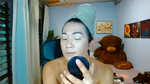 Snapshot of louie_sexy chatting on July 3, 2026, 7:15 am Cathy online show from July 3, 2026, 7:15 am