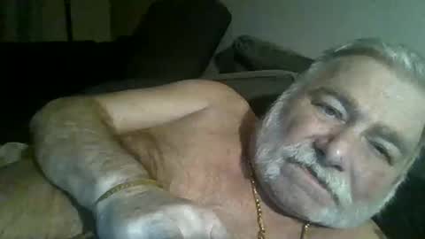 louis_chokdee online show from January 5, 2025, 6:56 pm