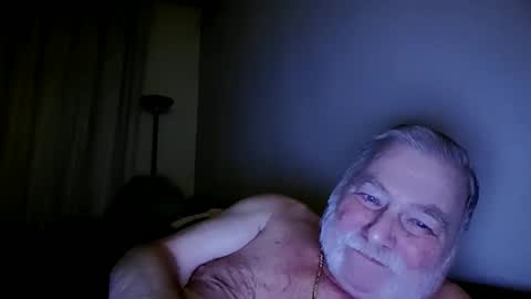 Snapshot of louis_chokdee chatting on December 19, 2025, 4:58 pm louis_chokdee online show from December 19, 2025, 4:58 pm