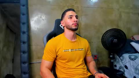 Louis online show from March 10, 2025, 9:18 pm