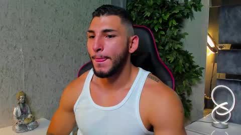 Louis online show from October 11, 2025, 8:07 pm