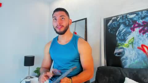 Louis online show from April 12, 2026, 3:39 pm