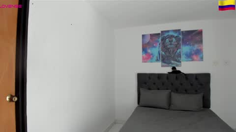 louis_marley_ online show from December 18, 2024, 2:06 pm