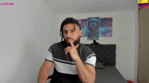 louis_marley_ online show from December 19, 2024, 5:50 pm