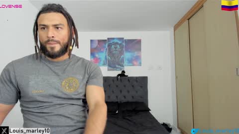 louis_marley_ online show from February 6, 2025, 8:45 pm