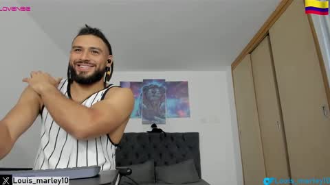 louis_marley_ online show from February 12, 2025, 1:52 am