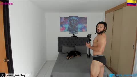 louis_marley_ online show from February 13, 2025, 8:24 pm