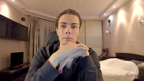 Mark online show from February 16, 2025, 11:37 pm