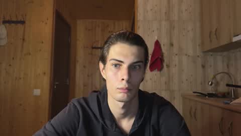 Mark online show from November 1, 2025, 4:42 pm