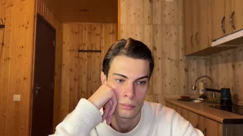 Mark online show from December 15, 2025, 9:08 pm