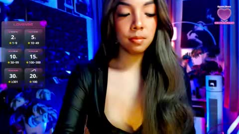 Louisa online show from June 6, 2026, 3:22 am