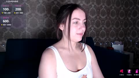 Snapshot of louise_phlox chatting on December 29, 2024, 4:48 am Louise online show from December 29, 2024, 4:48 am