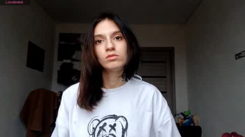 EVA online show from December 1, 2025, 7:24 am